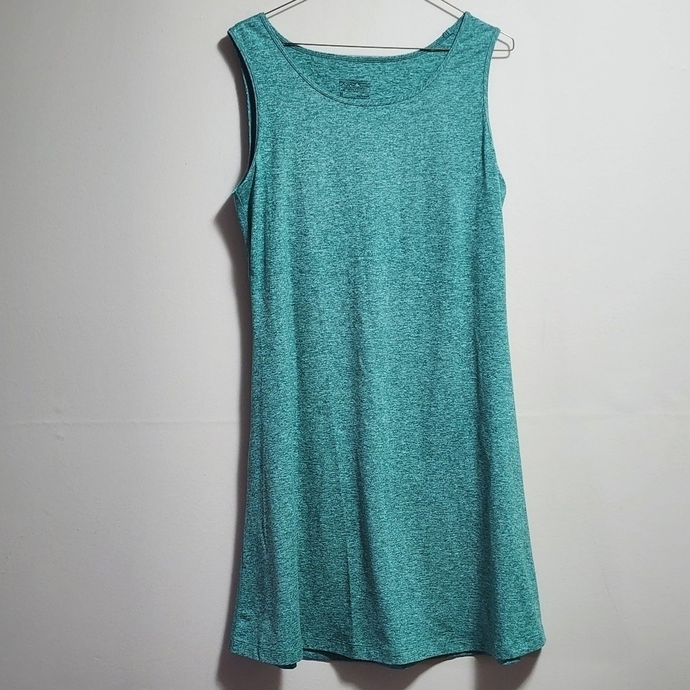 Patagonia sleeveless midi dress color green size medium